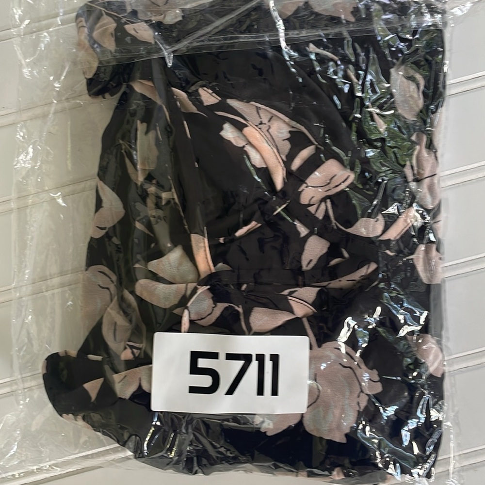 Torrid Floral Double layered Chiffon blouse - Picture 12 of 12